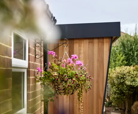 Garden Studio Over Hang Redwood