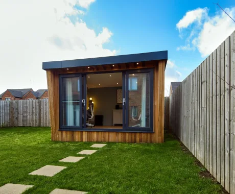 Cedar garden studio with overhang